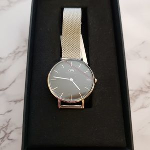 Daniel Wellington Classic Petite Sterling 32mm